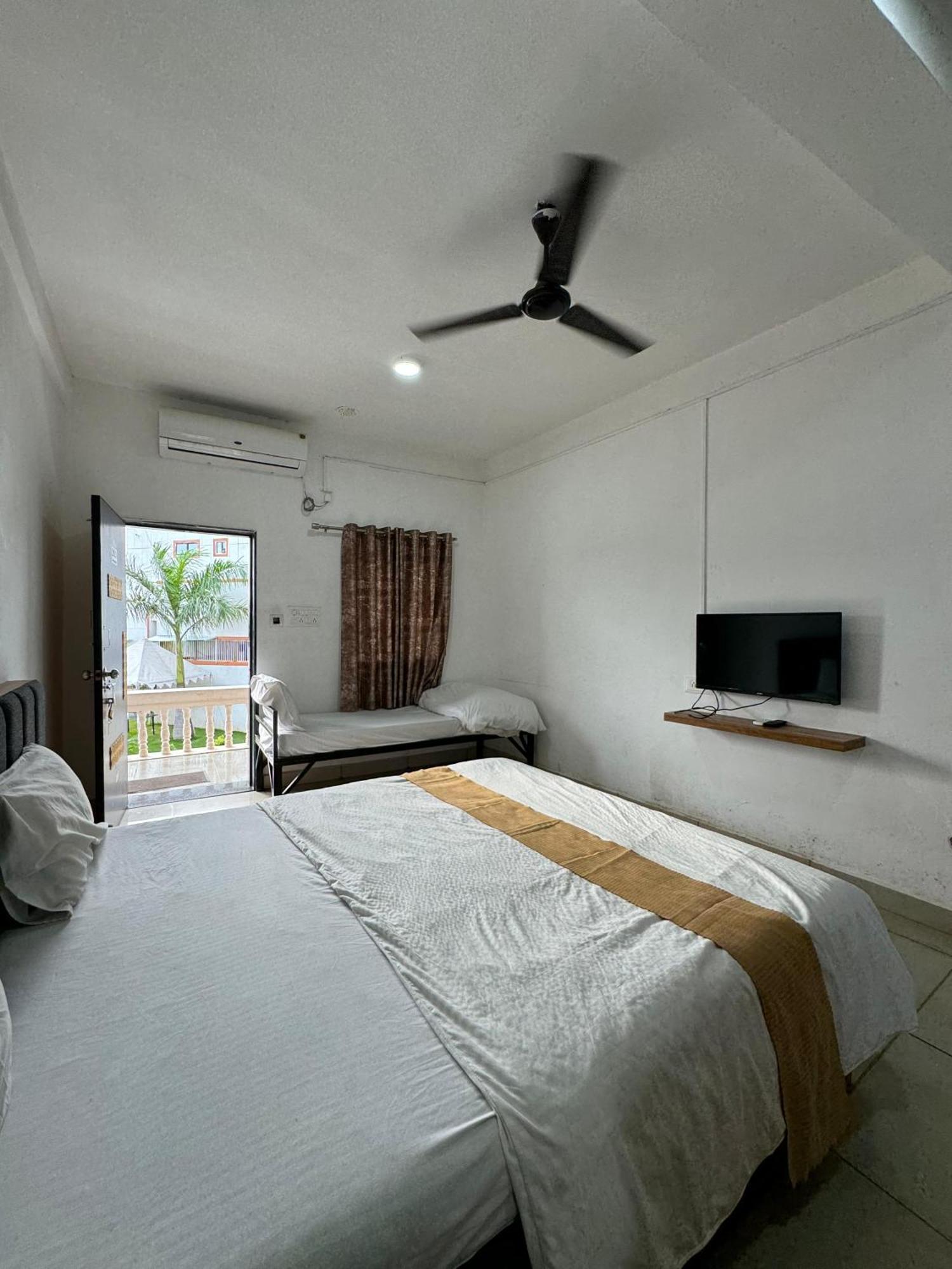 Vasant Vihar Resort Kevadia Экстерьер фото